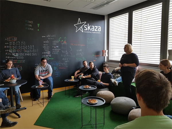 Razvoj projektne ideje, ter priprava investicijske dokumentacije – gostujoče predavanje pri predmetu Ekonomika podjetja