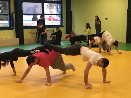 Teambuilding na tatamiju v okviru predmeta Projektni management